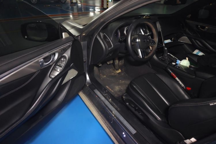 Used Infiniti Q60 2017 2.0T Luxury Edition