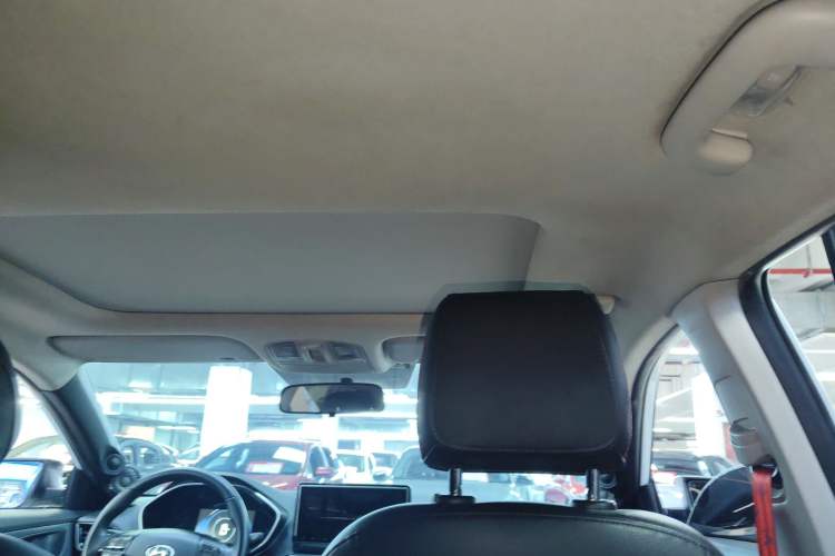 Used Hyundai Lafesta 2019 280TGDi Sport Edition China VI Headliner