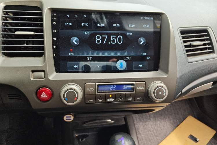 Used Honda Civic 2009 1.8L automatic luxury edition Audio And AC Panel