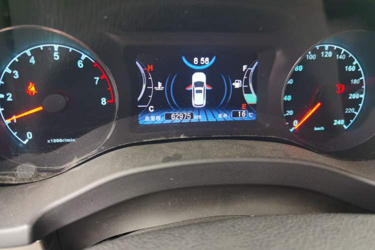 Used BYD Song 2016 GaiShi Edition 1.5TI Manual Elite Model
