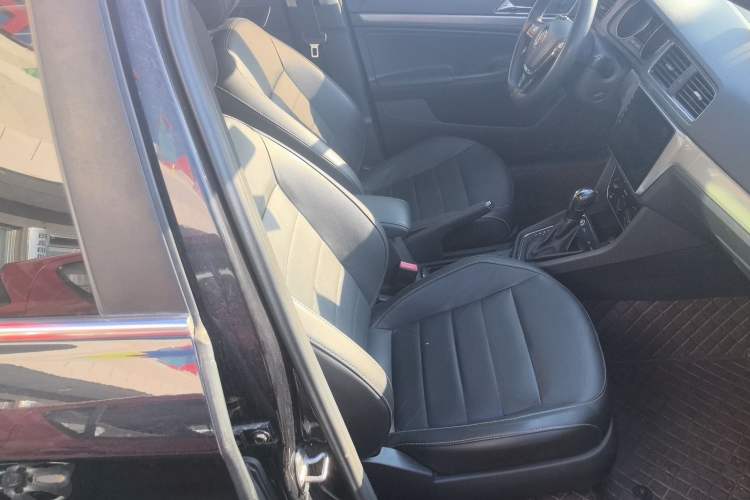 Used Volkswagen Lavida 2017 1.6L Automatic Comfort Edition