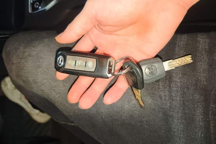 Used GAC Trumpchi GS4 2015 200T G-DCT Elite Edition Interior 1