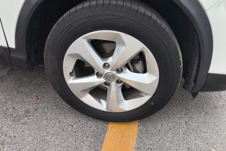 Used Nissan Qashqai 2021 2.0L CVT Smart Enjoyment Version Right Front Wheel Hub