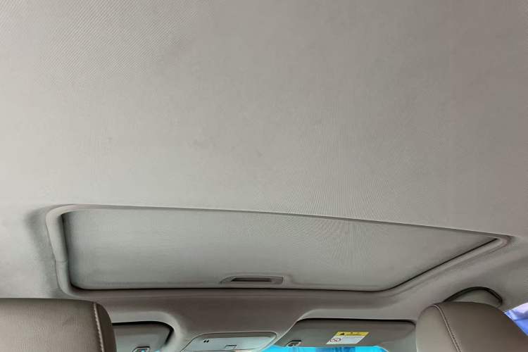 Used Buick GT 2017 15N Manual Elite Version Headliner