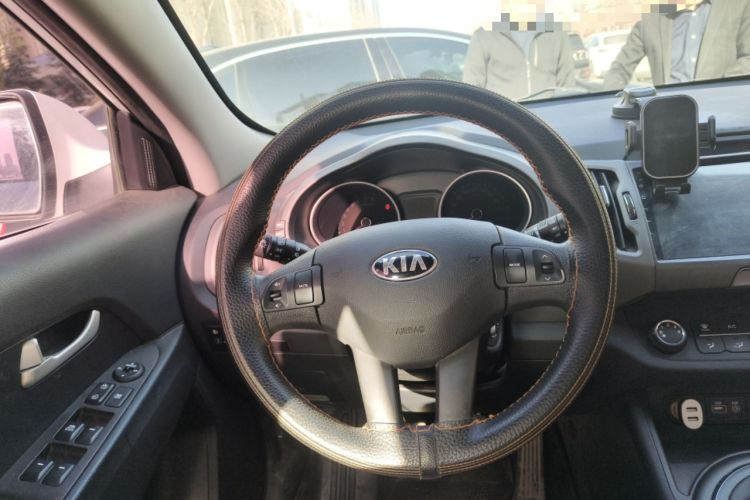 Used Kia Sportage R 2015 2.0L Manual Two-Wheel Drive GL Model
