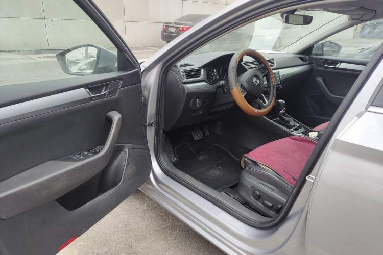 Used Skoda Superb 2016 TSI330 DSG Innovation Edition