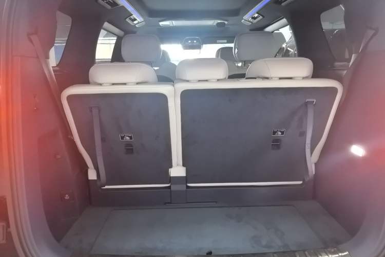 Used Zeekr 009 2024 7-Seater Walk-Through Version Four-Wheel Drive 108 kWh