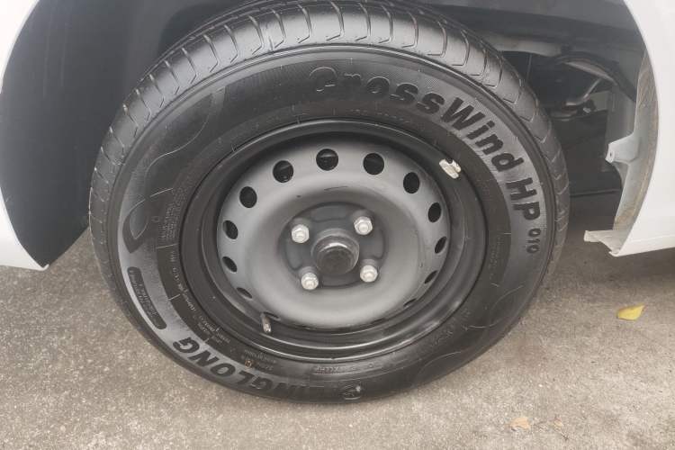 Used Wuling Hongguang New Energy 2025 Extended-Range Hybrid 50 km Utility Version