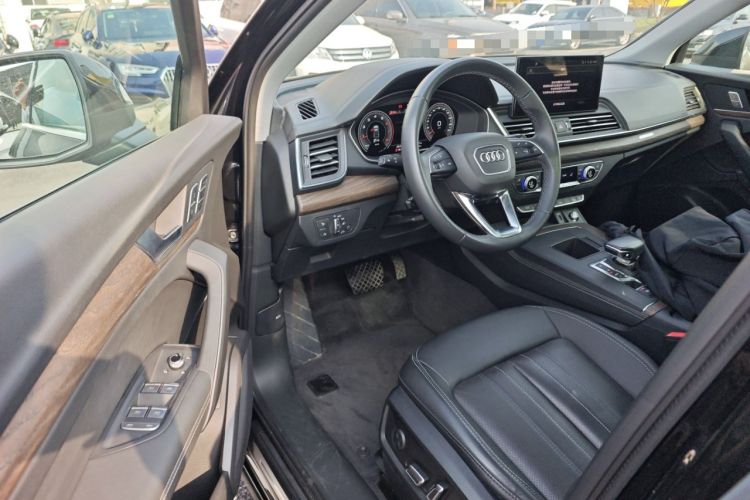 Used Audi Q5L 2023 40T Fashionable and Elegant Version
