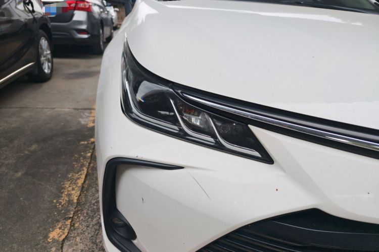 Used Toyota Corolla 2022 Dual-Motor 1.8L E-CVT Pioneer Edition Right Front Headlight