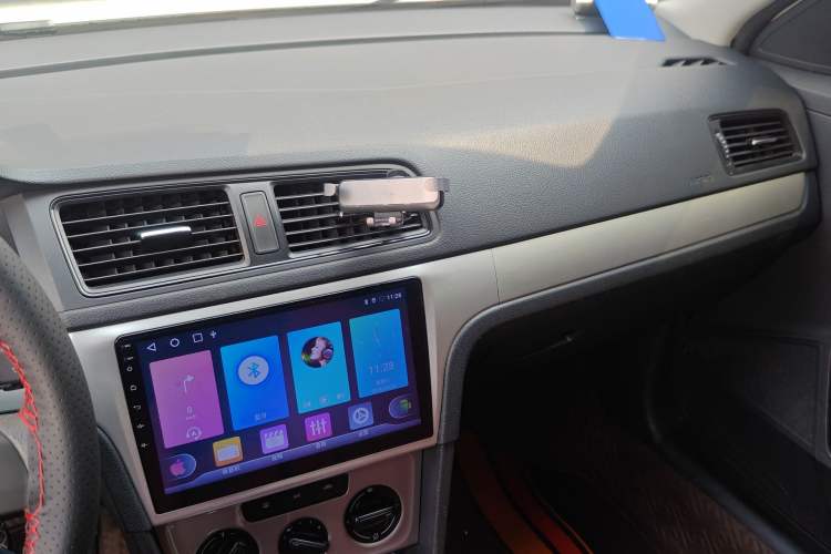 Used Volkswagen Lavida 2013 Revised Classic 1.6L Manual Fashion Edition
