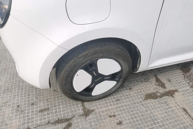 Used CHANGAN NEVO Lumin 2023 301km Honey Dew Edition Left Front Wheel Hub