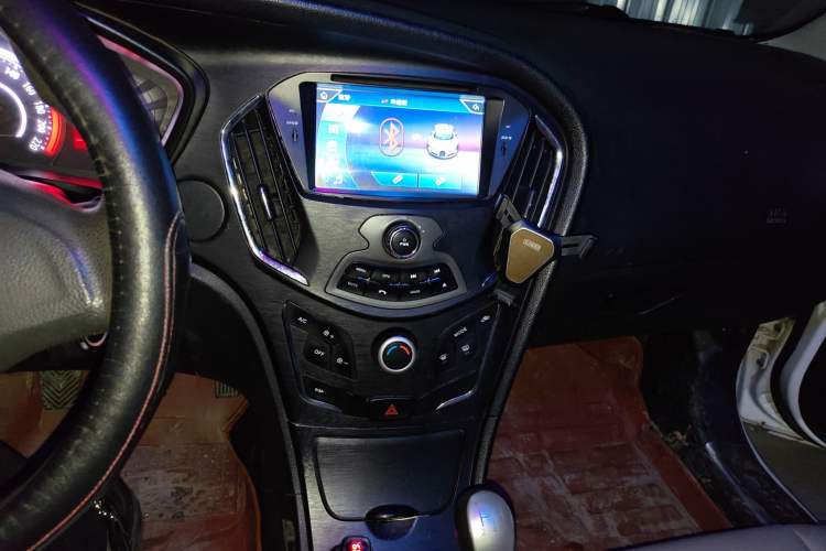 Used GAC Trumpchi GA3S Vision 2014 1.6L Manual Elite Edition Audio And AC Panel