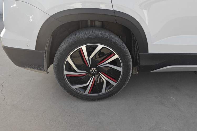 Used Volkswagen Tharu 2024 300TSI Two-Wheel-Drive Moon Luxury Edition
