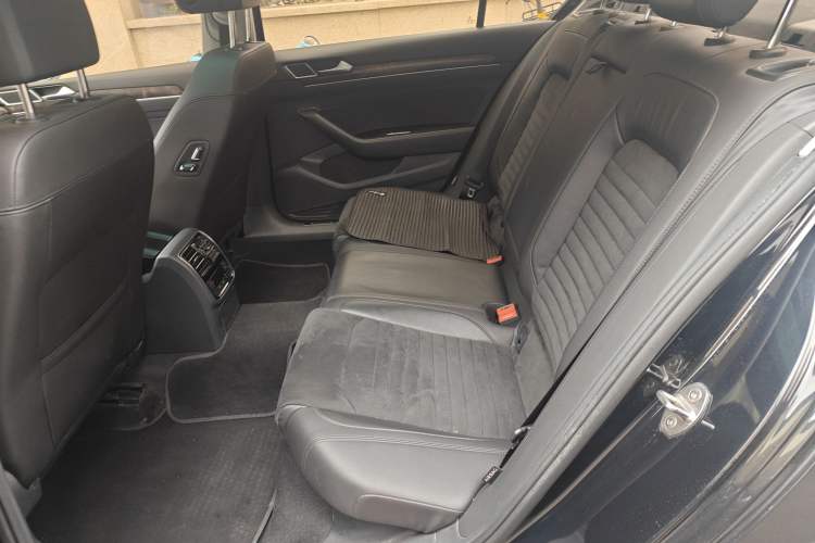 Used Volkswagen Magotan 2017 330TSI DSG Luxury Model