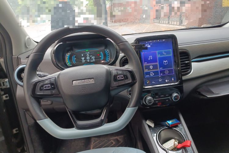 Used Chery Little Ant 2022 Revised Version Sweet Pink Edition Half-Sugar Version Lithium Iron Phosphate 30.7 kWh 30 kW 301 km Steering Wheel