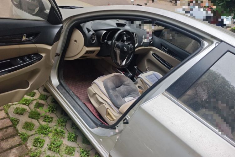 Used CHANGAN Eado 2012 1.6L Manual Luxury Version China IV Standard