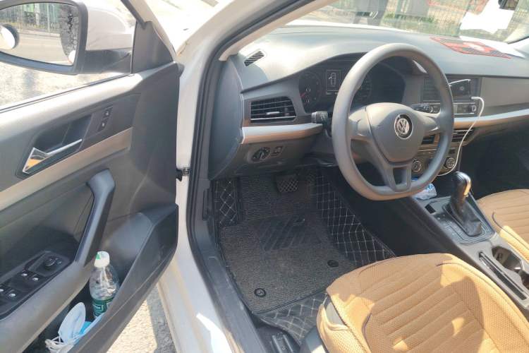 Used Volkswagen Lavida 2019 1.5L Automatic Fashion Edition China VI Driver Seat