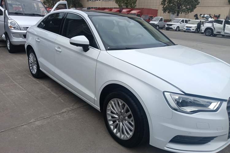 Used Audi A3 2015 Limousine 35 TFSI Millionth Anniversary Intelligent Leading Model
