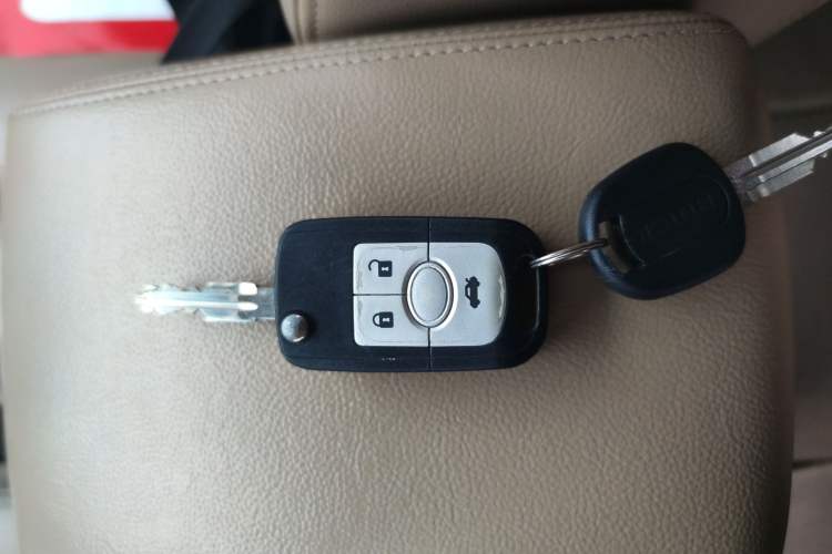 Used Buick Excelle 2011 1.6LX-AT Vehicle Key