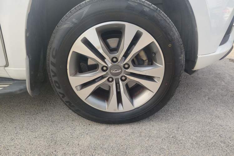 Used Chery Tiggo 3 2015 1.6L CVT ZhiShang Commemorative Edition