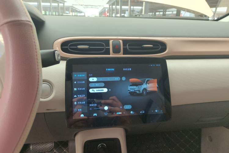 Used Leapmotor T03 2023 310 Lite Edition Audio And AC Panel