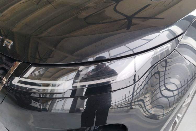 Used Land Rover Range Rover Evoque 2021 Range Rover Velar 249 PS R-Dynamic S Performance Edition
