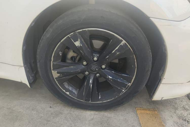 Used Toyota Crown 2015 2.0T Fashion Edition Right Front Wheel Hub
