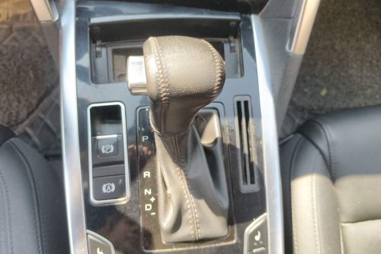 Used Haval H7 2016 Blue-Label H7 2.0T Automatic Luxury Model