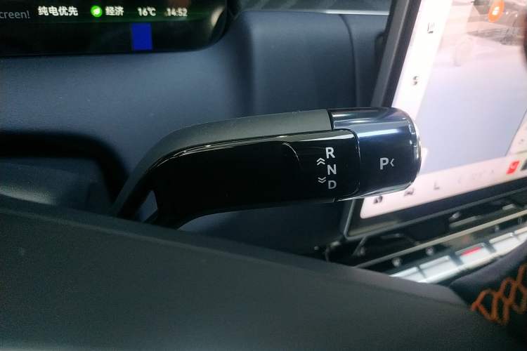 Used Zeekr 9X 2025 Moon Black Edition 70kWh