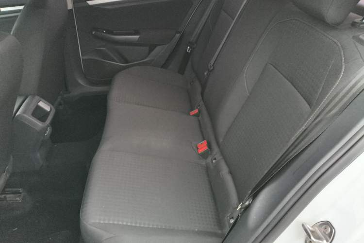 Used Volkswagen Bora 2020 1.5L Manual Fashion Edition
