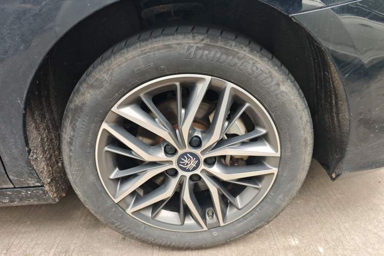 Used BYD Qin PLUS 2023 Champion Edition DM-i 120KM Leading Model Right Front Wheel Hub