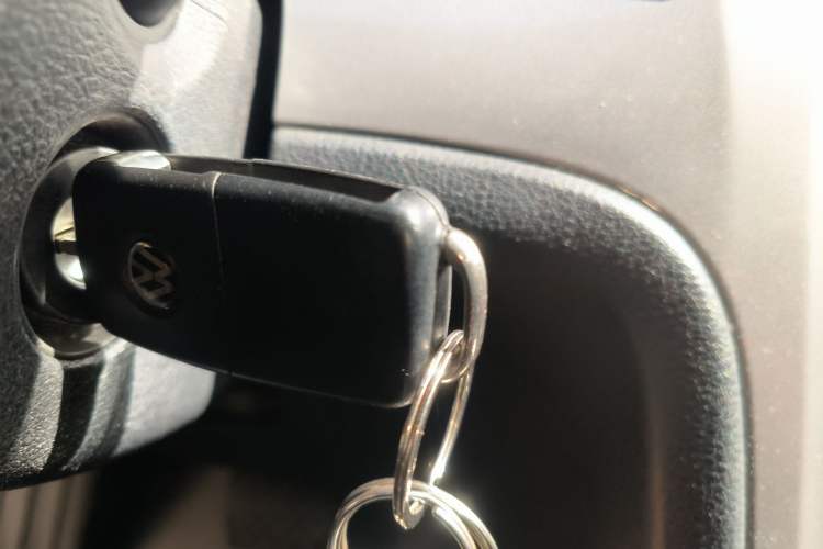 Used Volkswagen Lavida 2013 Revised Classic 1.6L Automatic Fashion Edition Vehicle Key