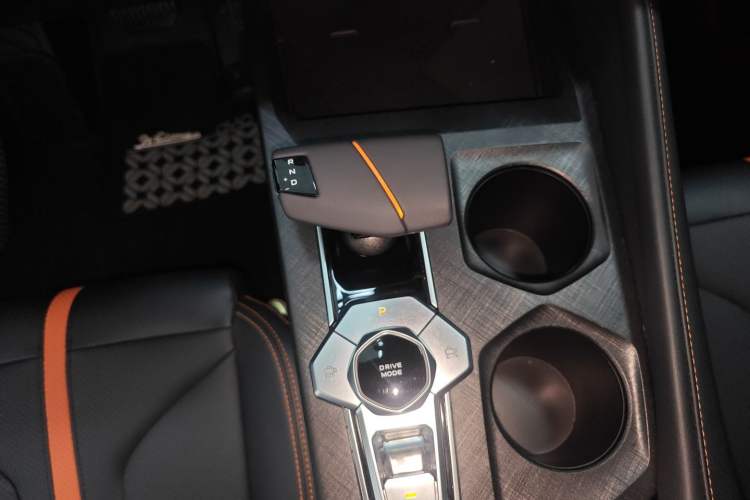 Used CHANGAN UNI-V 2024 1.5T Prestige Edition
