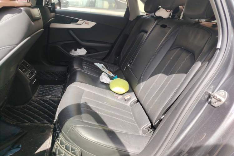 Used Audi A4L 2020 40 TFSI Luxury Dynamic Model