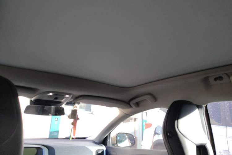 Used Volvo V40 2014 2.0T Zhiya Edition Headliner