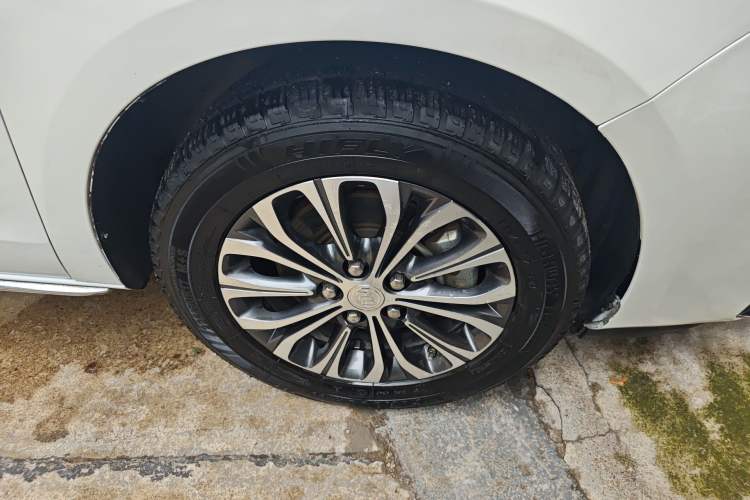 Used Buick GL8 2023 Land Executive Class Smart Enjoyment Model