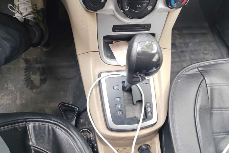 Used Ford Fiesta 2011 Hatchback 1.5L Automatic Fashion Edition
