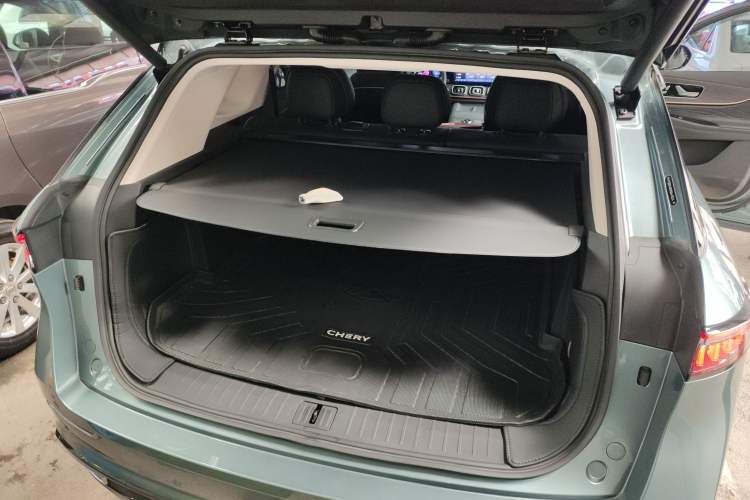 Used Chery Tiggo 9 2023 Facelift 2.0T Dual-Clutch Two-Wheel Drive Luxury Edition 5 Seats