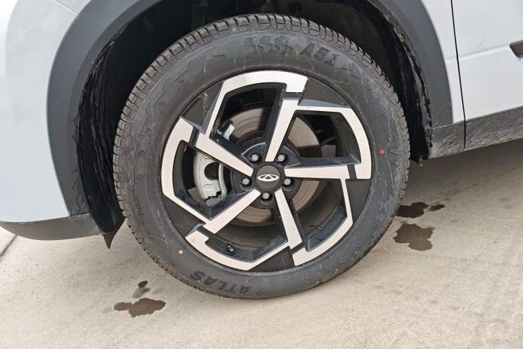 Used Chery Explore 06 2025 Urban Edition 1.6T Two-Wheel Drive Luxury Exterior 4