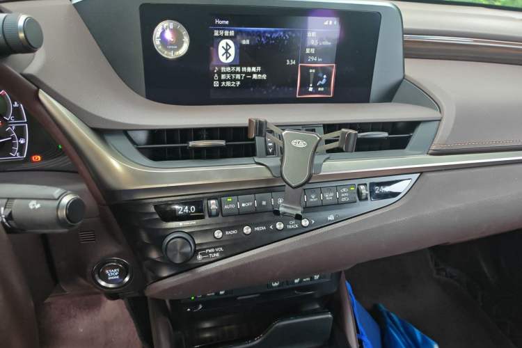 Used Lexus ES 2018 200 Luxury Edition China VI
