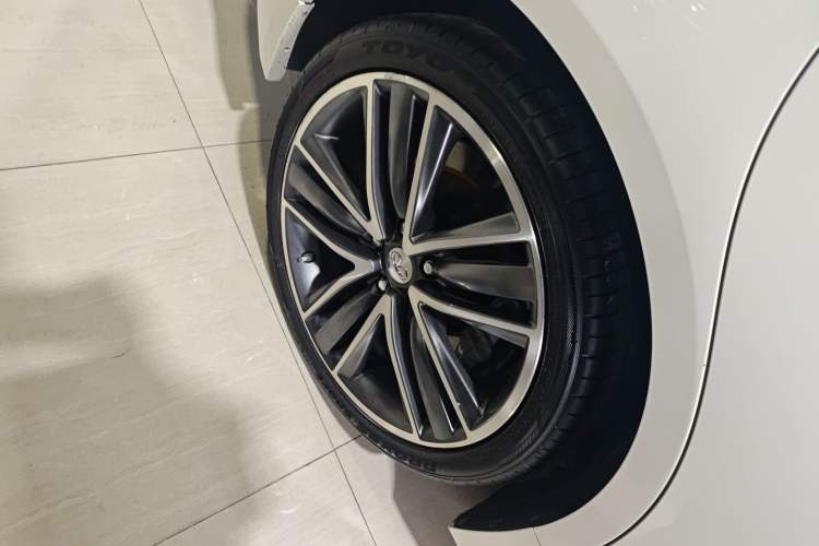 Used Infiniti Q50 2014 3.7L Luxury Sport Edition