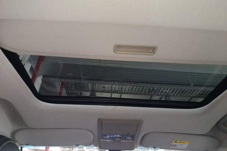 Used Chevrolet Captiva 2015 2.4L 4x4 Flagship Edition 7-Seater