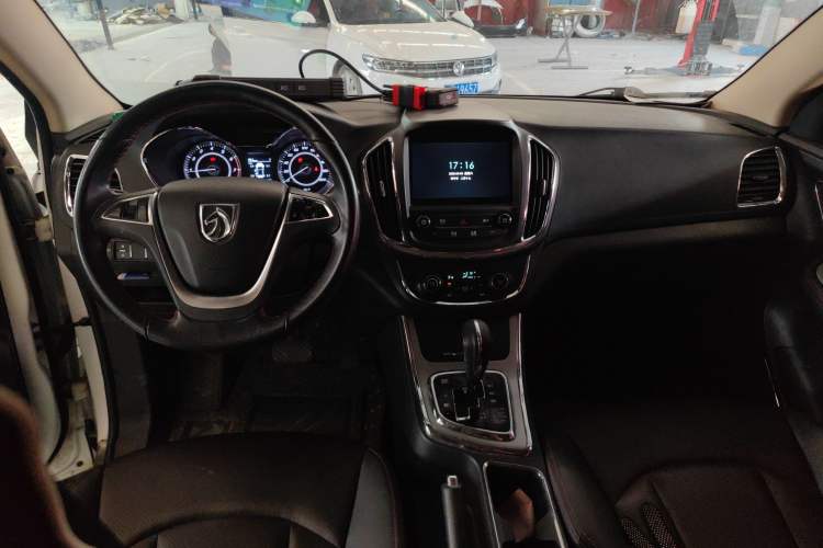 Used Baojun 560 2016 1.8L iAMT Luxury Model