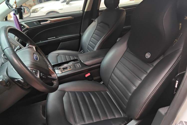 Used Ford Mondeo 2018 EcoBoost 200 Smart Control Fashion Model China V Standard