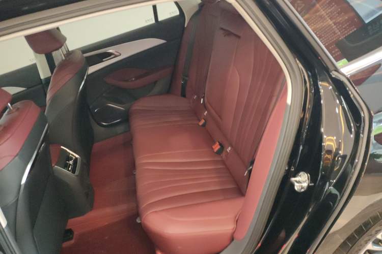 Used Hongqi H5 2025 1.5T DCT Qiyun 500 000th Unit Commemorative Edition Left Rear Seat