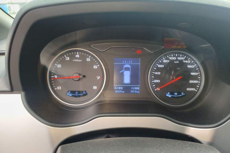 Used JAC Refine M4 2019 Business & Travel Series 2.0L Manual Speed Edition China VI Standard