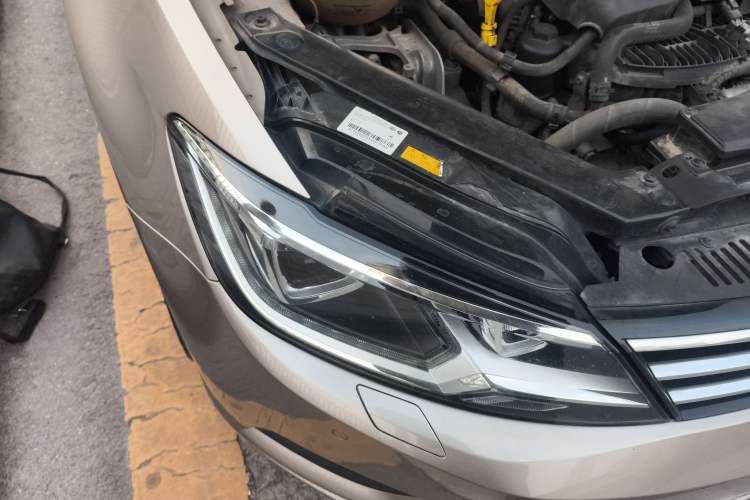 Used Volkswagen Lamando 2015 330TSI DSG Comfort Edition
