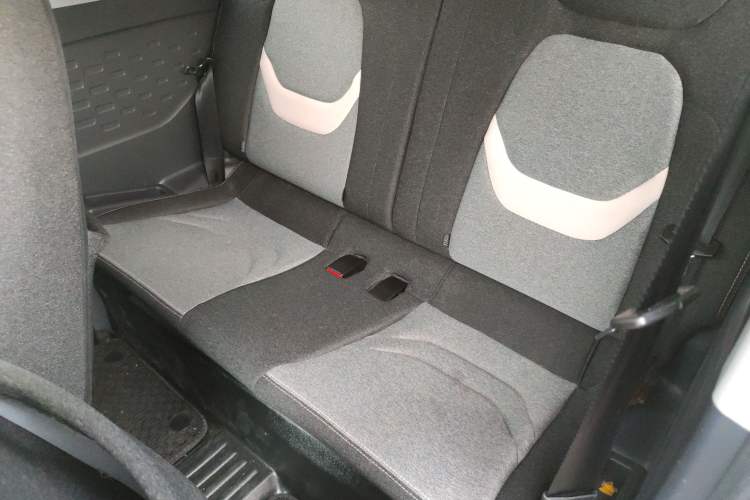 Used Chery QQ Ice Cream 2022 170km Sundae Phosphate Lithium-Ion