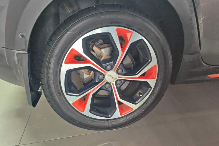 Used Lynk & Co 02 2018 1.5T DCT Two-Wheel Drive Zhaopu Version China V Standard Right Rear Wheel Hub